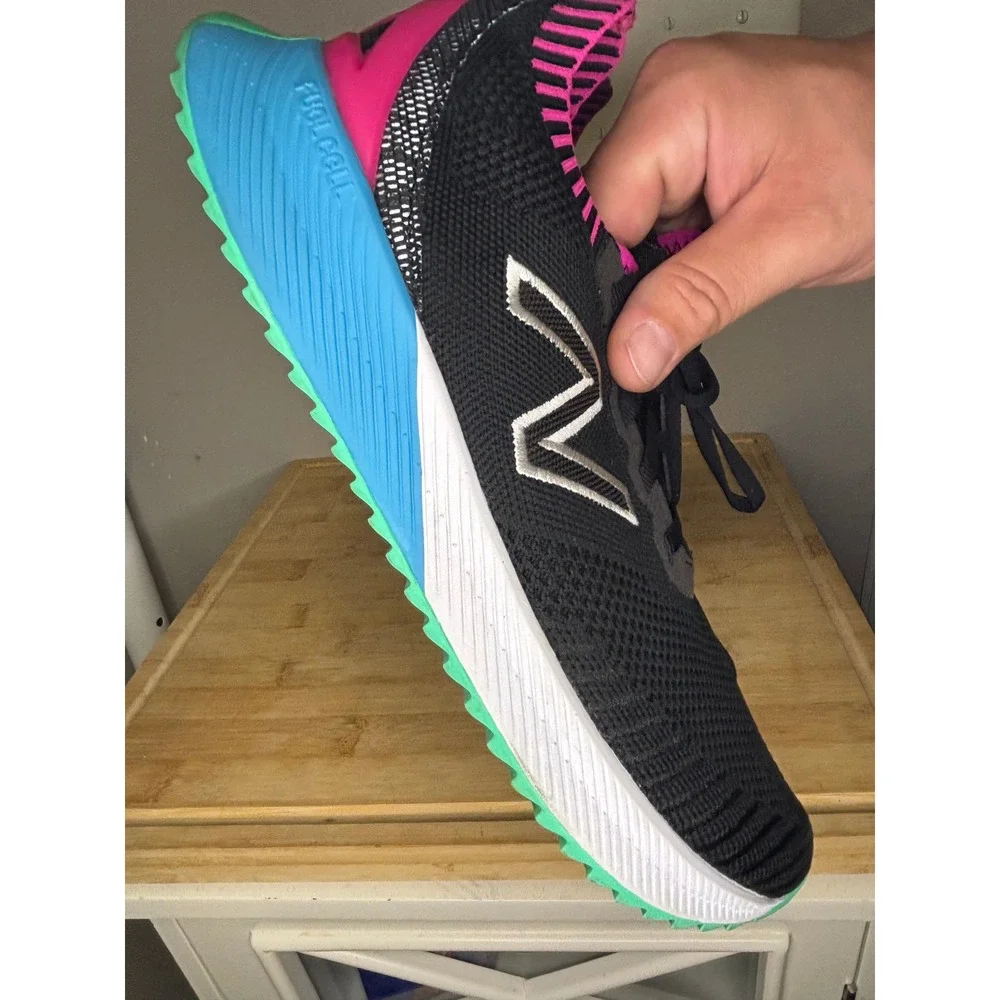 New Balance FuelCell Echo Womens Running Shoes Black Pink Blue WFCECSB Size 9.5